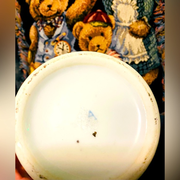 BLUE/WHITE PORCELAIN TRADITIONAL CHINESE BONE VASE! - Picture 3 of 6